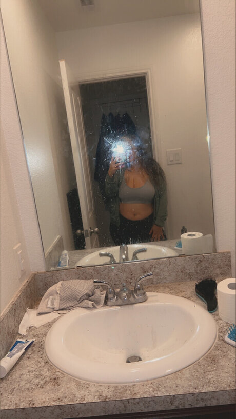 Foto di nudo di fuga di OnlyFans di Tae Nichole