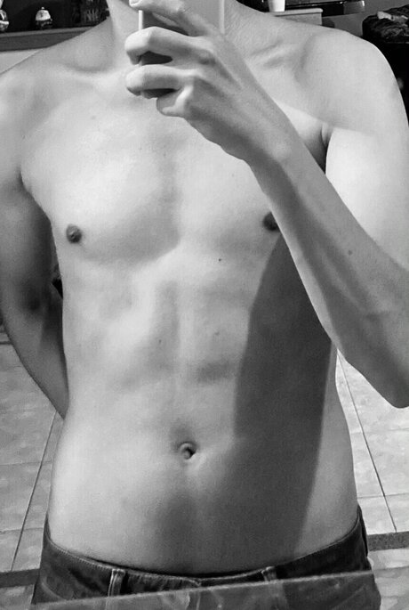Foto di nudo di fuga di OnlyFans di Kimdong