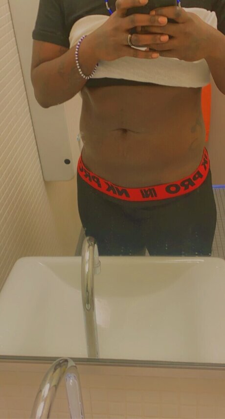Foto di nudo di fuga di OnlyFans di Shawn Piffy