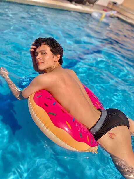 Foto di nudo di fuga di OnlyFans di Juan Martinez