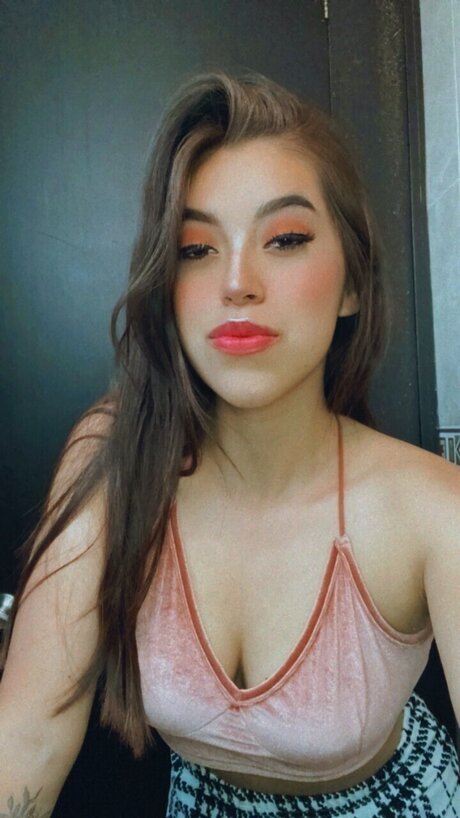 Foto di nudo di fuga di OnlyFans di Monts