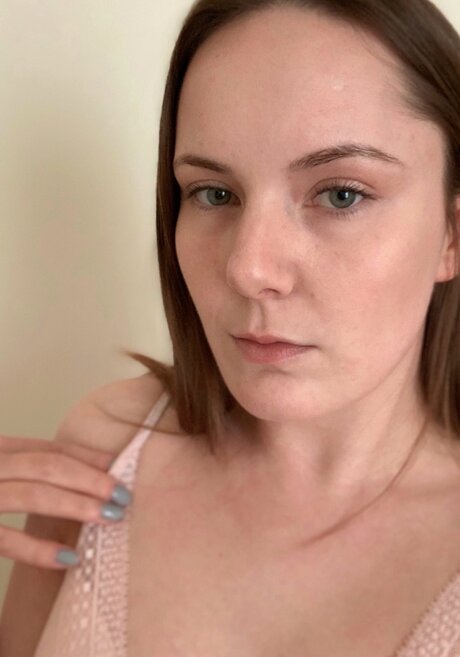 Foto di nudo di fuga di OnlyFans di Alison Wilde