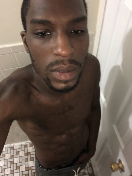 Foto di nudo di fuga di OnlyFans di Bryant Dathan