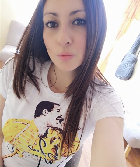 Foto di nudo di fuga di OnlyFans di Be Happy