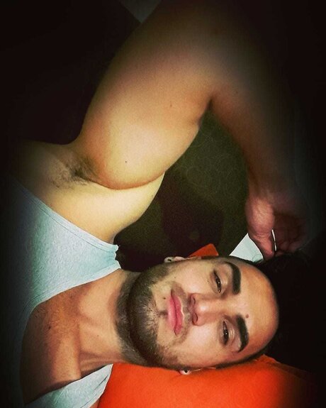 Foto di nudo di fuga di OnlyFans di Manuel Florez
