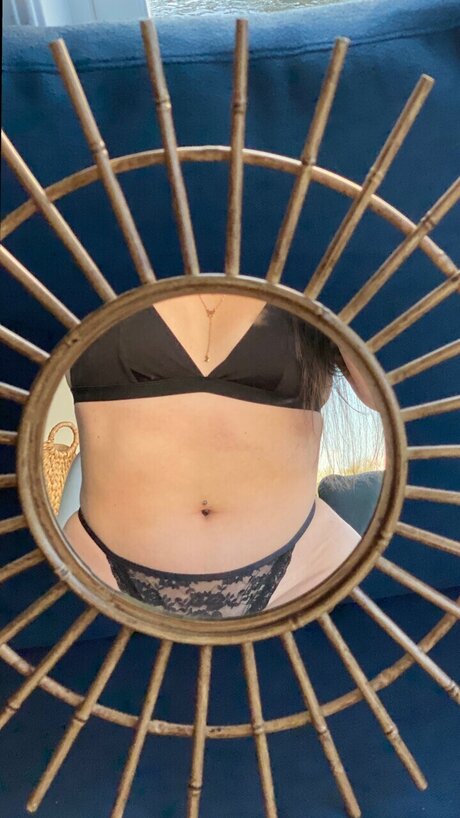 Foto di nudo di fuga di OnlyFans di U18793543