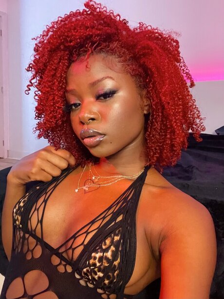 Foto di nudo di fuga di OnlyFans di Sugar 