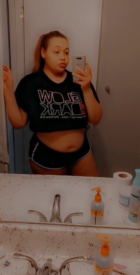 Foto di nudo di fuga di OnlyFans di Selena Martin