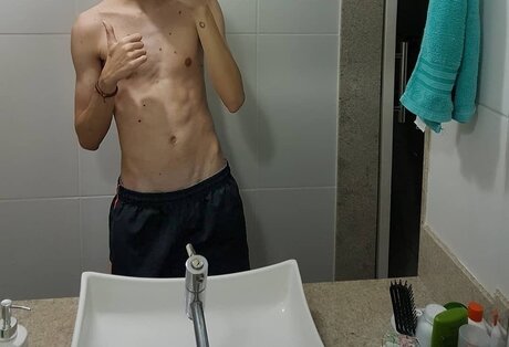 Foto di nudo di fuga di OnlyFans di Baby Lima