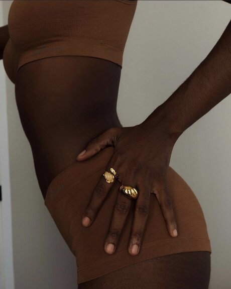 Foto di nudo di fuga di OnlyFans di Naomii 
