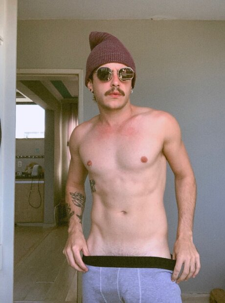 Foto di nudo di fuga di OnlyFans di Vincius Lorenzo Miranda