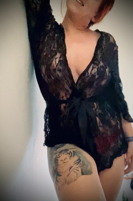 Foto di nudo di fuga di OnlyFans di Oxxmelly