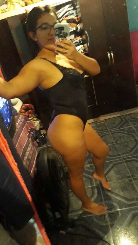 Foto di nudo di fuga di OnlyFans di Shir