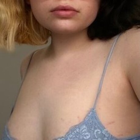 Foto di nudo di fuga di OnlyFans di 