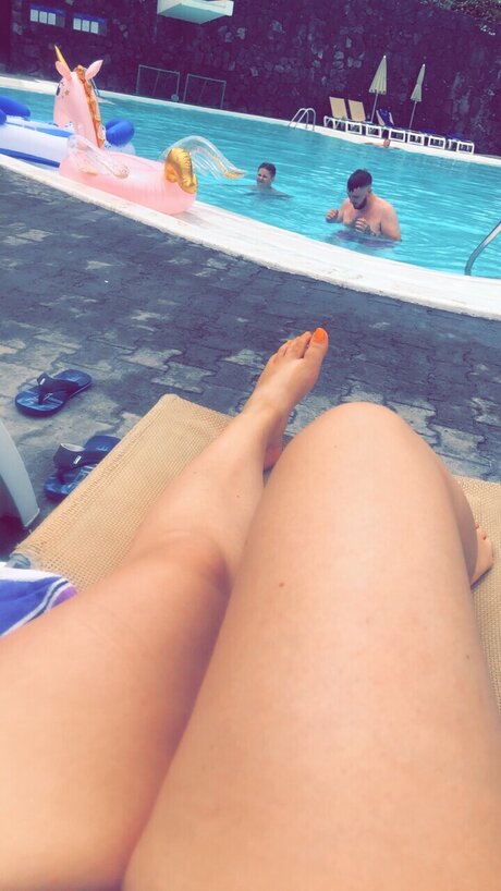 Foto di nudo di fuga di OnlyFans di Carleigh