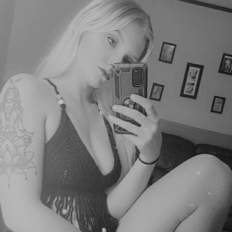 Foto di nudo di fuga di OnlyFans di Marylin