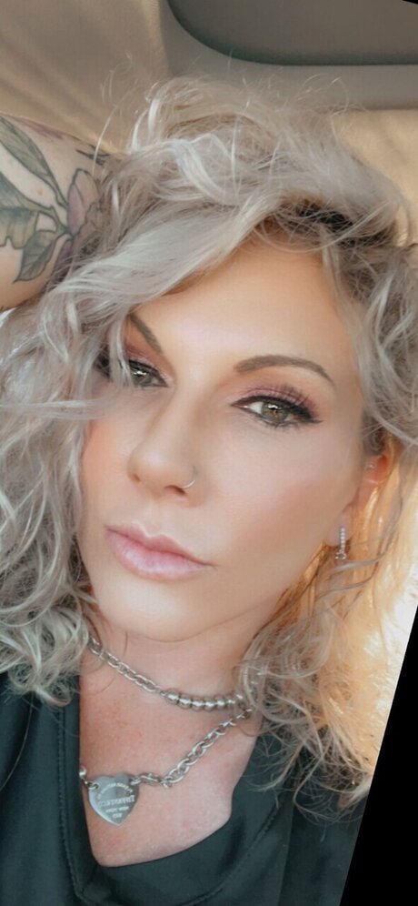 Foto di nudo di fuga di OnlyFans di Candice