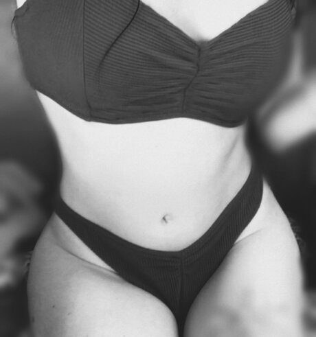 Foto di nudo di fuga di OnlyFans di Mickey
