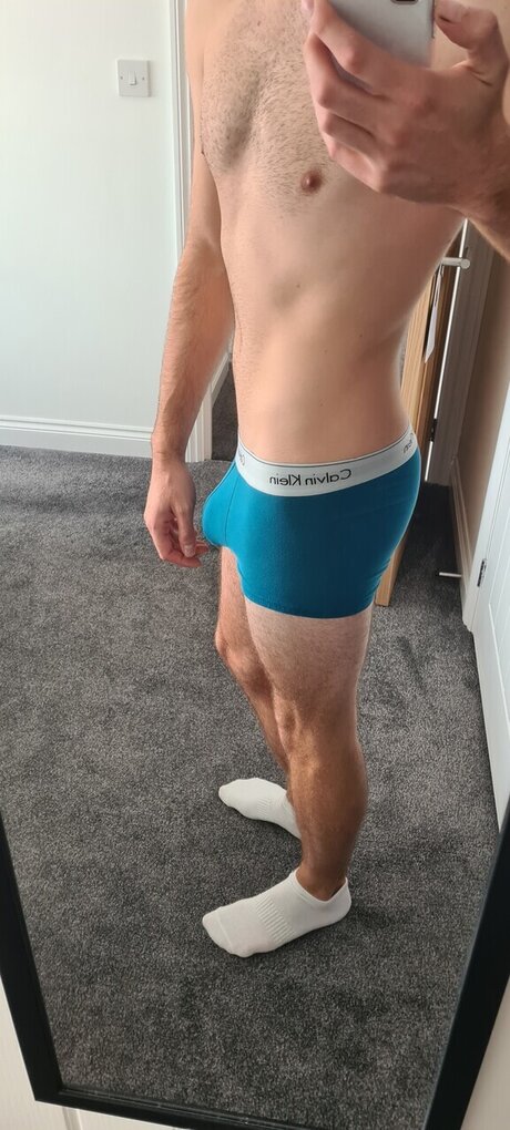 Foto di nudo di fuga di OnlyFans di Brad