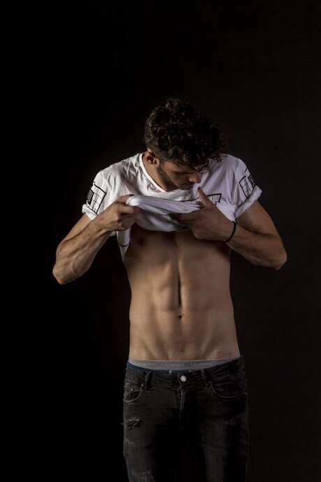 Foto di nudo di fuga di OnlyFans di Richard Gears