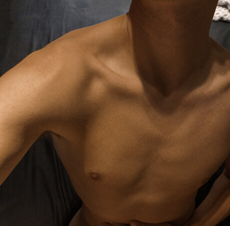 Foto di nudo di fuga di OnlyFans di Uraveragestudent