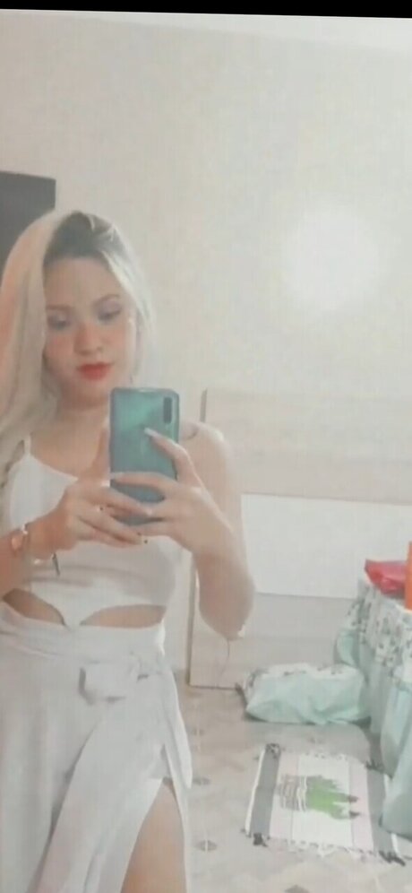 Foto di nudo di fuga di OnlyFans di Estefaany Lara