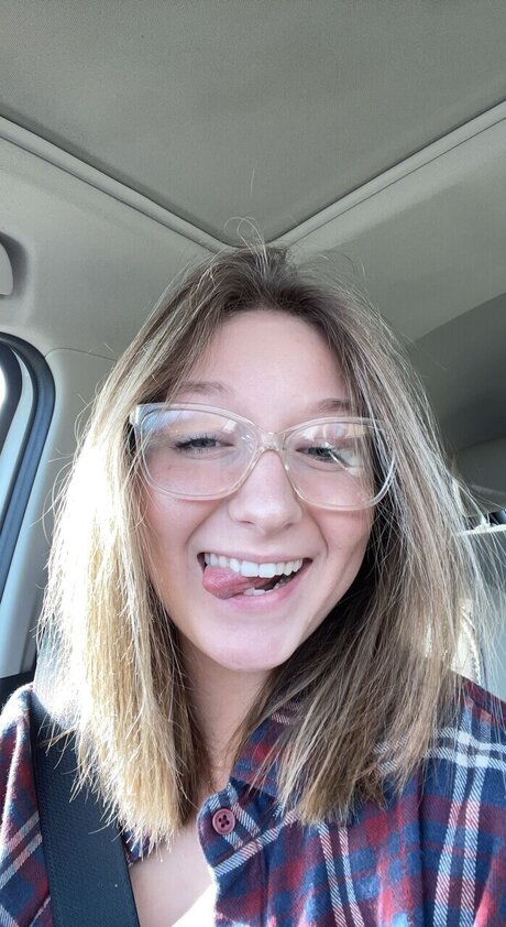 Foto di nudo di fuga di OnlyFans di Kara Willard
