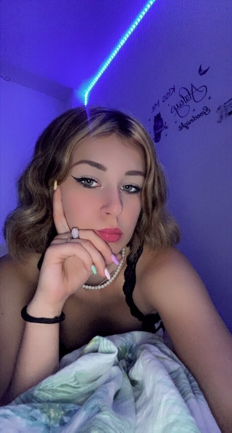 Foto di nudo di fuga di OnlyFans di Aurora