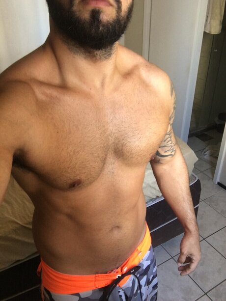 Foto di nudo di fuga di OnlyFans di Juan