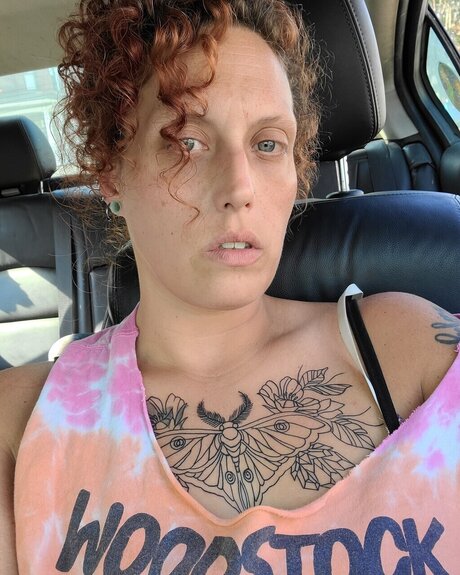 Foto di nudo di fuga di OnlyFans di Courtney