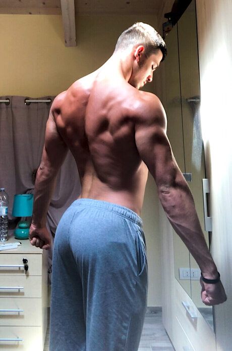 Foto di nudo di fuga di OnlyFans di Builderboy