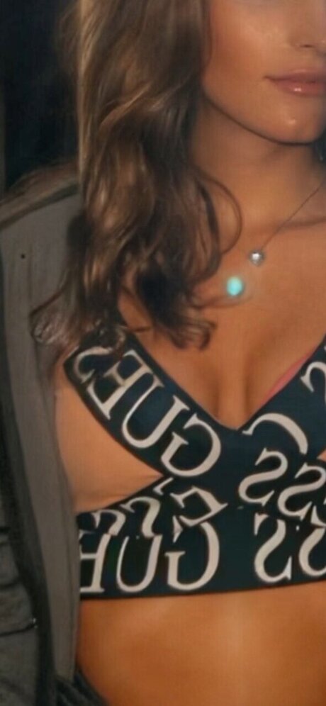Foto di nudo di fuga di OnlyFans di Jessica May