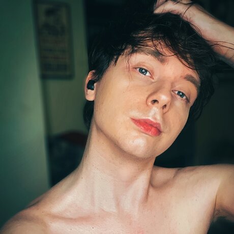 Foto di nudo di fuga di OnlyFans di Kai