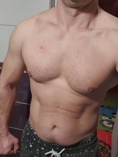 Foto di nudo di fuga di OnlyFans di Cryptox