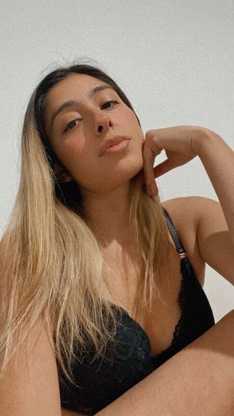 Foto di nudo di fuga di OnlyFans di U178922307