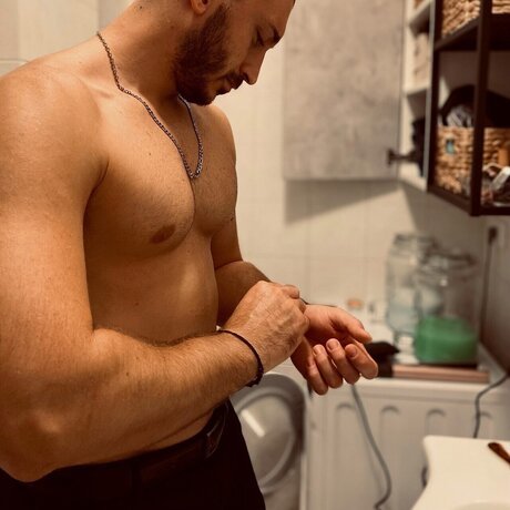 Foto di nudo di fuga di OnlyFans di Nicholas Chergis