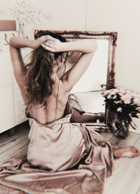 Foto di nudo di fuga di OnlyFans di Mara