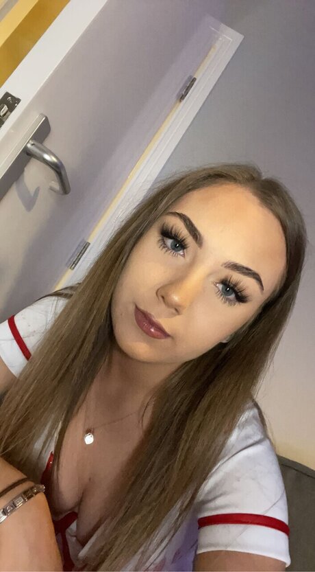 Foto di nudo di fuga di OnlyFans di Lucy