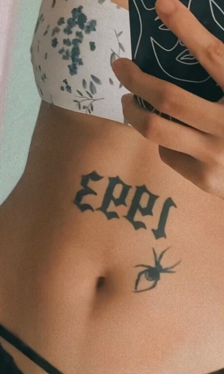 Foto di nudo di fuga di OnlyFans di Ning Eileen