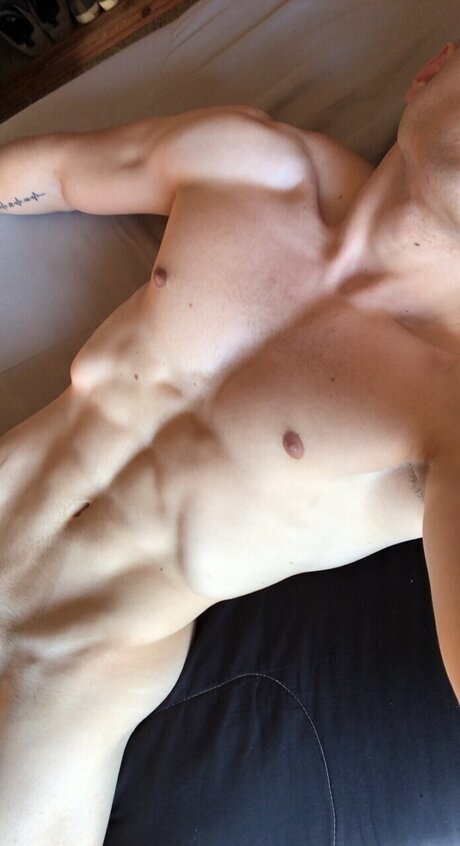 Foto di nudo di fuga di OnlyFans di Bruno Joaqun