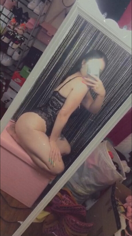 Foto di nudo di fuga di OnlyFans di Nicole