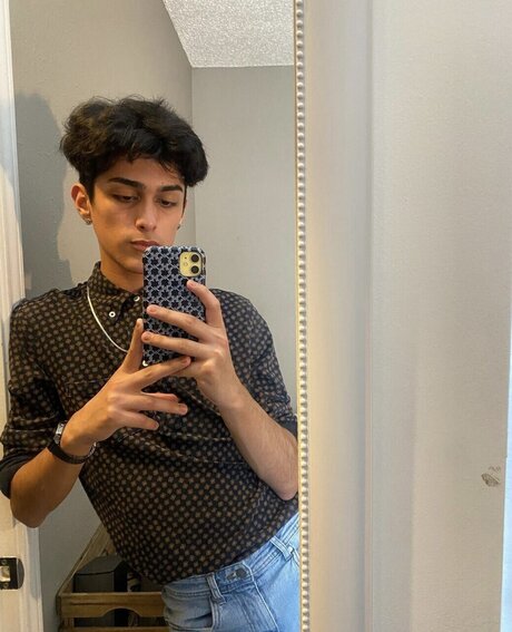 Foto di nudo di fuga di OnlyFans di Alejandro