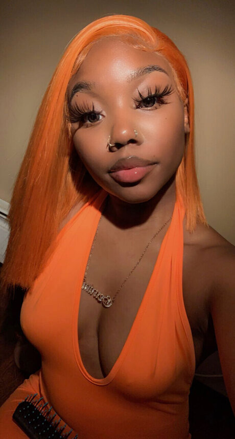 Foto di nudo di fuga di OnlyFans di Ashantiii