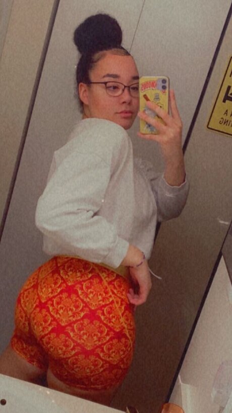 Foto di nudo di fuga di OnlyFans di Thicclikeoatmeal
