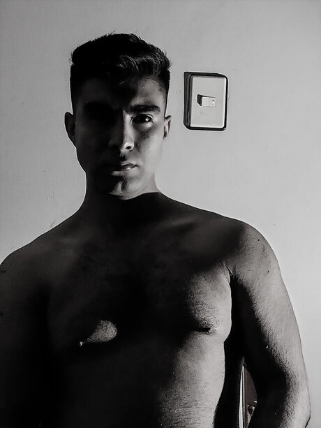 Foto di nudo di fuga di OnlyFans di Alan Dh