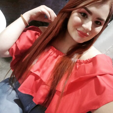 Foto di nudo di fuga di OnlyFans di Vero