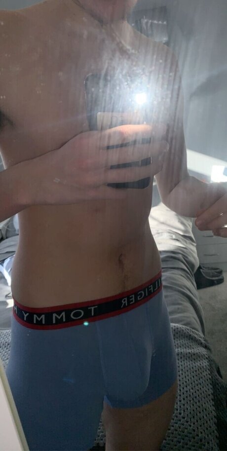 Foto di nudo di fuga di OnlyFans di A