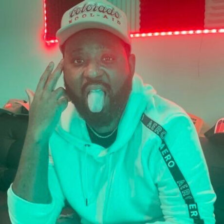 Foto di nudo di fuga di OnlyFans di Bingo