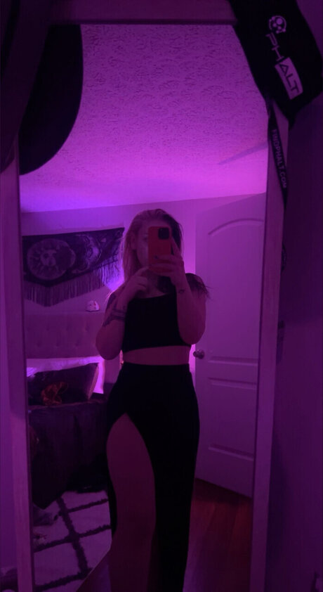 Foto di nudo di fuga di OnlyFans di Nikki