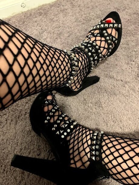 Foto di nudo di fuga di OnlyFans di Carmilla Moon